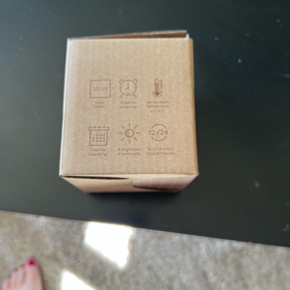 Cloudnola Box Clock NWT - Picture 6 of 6